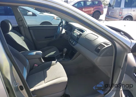 2005 Toyota Camry Le V6 from USA, damaged, VIN 4T1BF32K65U093884